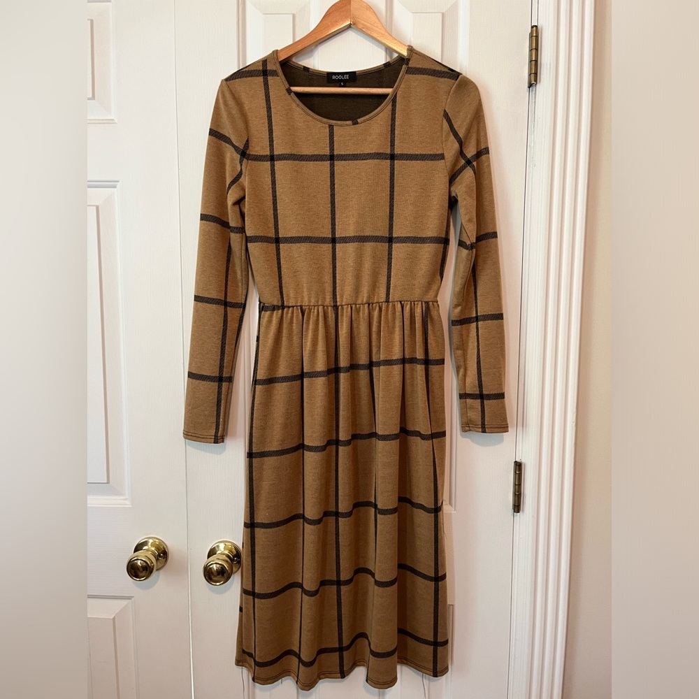 Roolee Small Tan and Black Plaid Dress